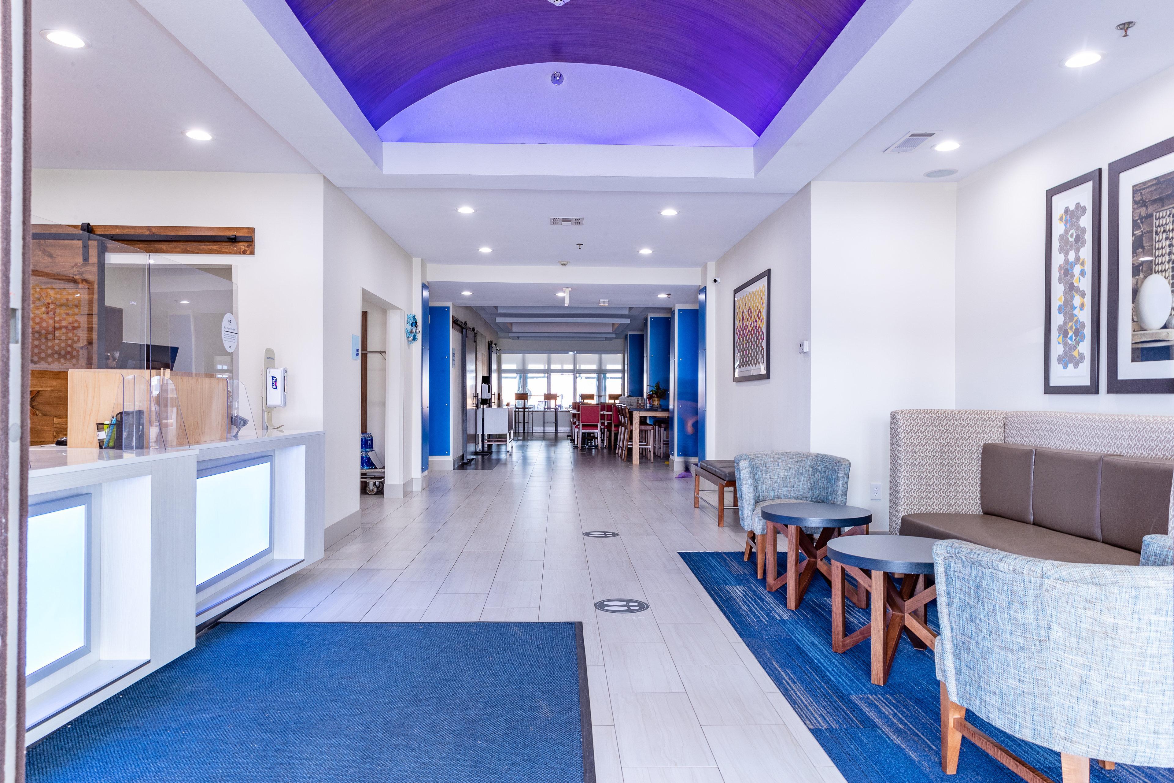 Express By Ihg Hotel